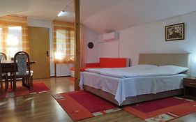 Villa Jun Guest House